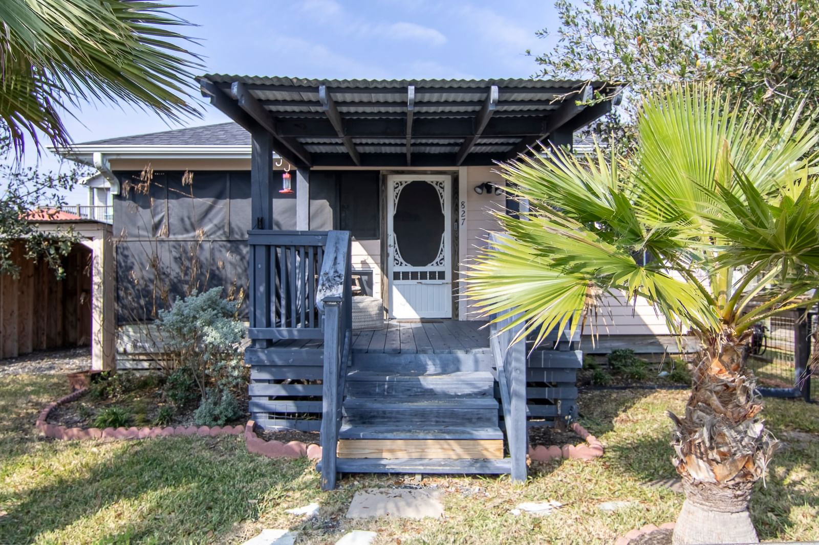 Real estate property located at 827 Magnolia, Aransas, Doughty & Mathis, Rockport, TX, US