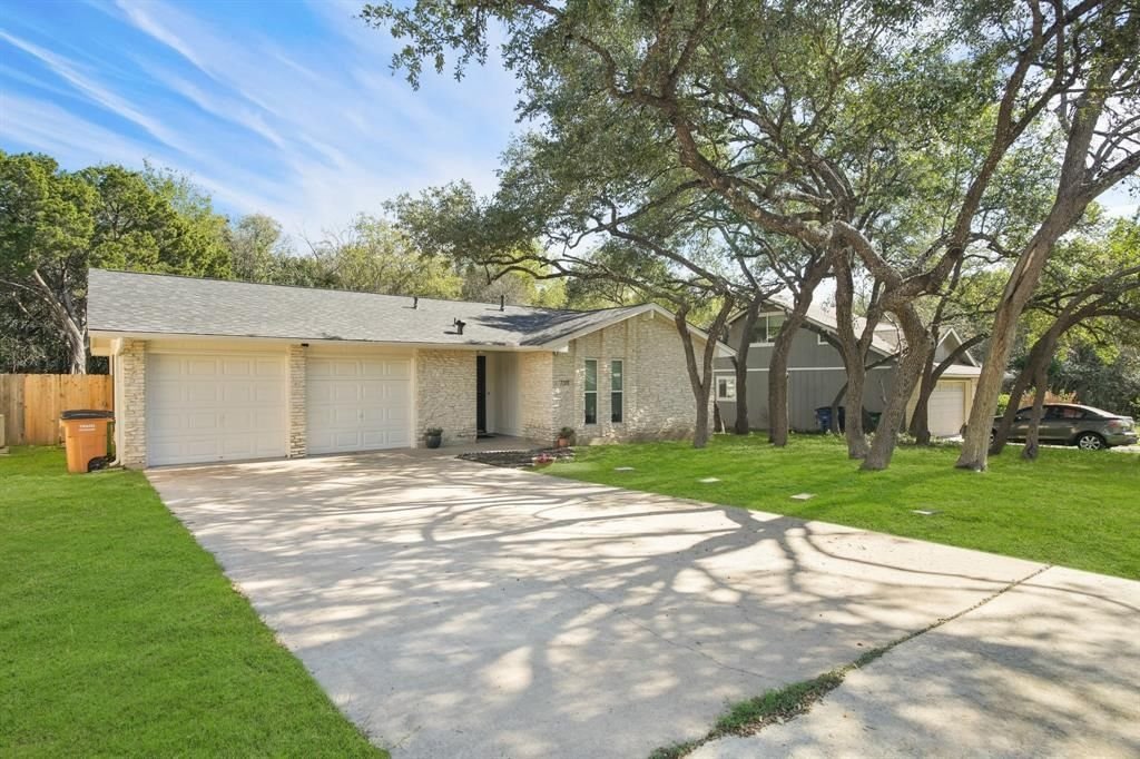 Real estate property located at 7311 Broken Arrow, Travis, Meadowcreek Sec 02 Ph 02, Austin, TX, US
