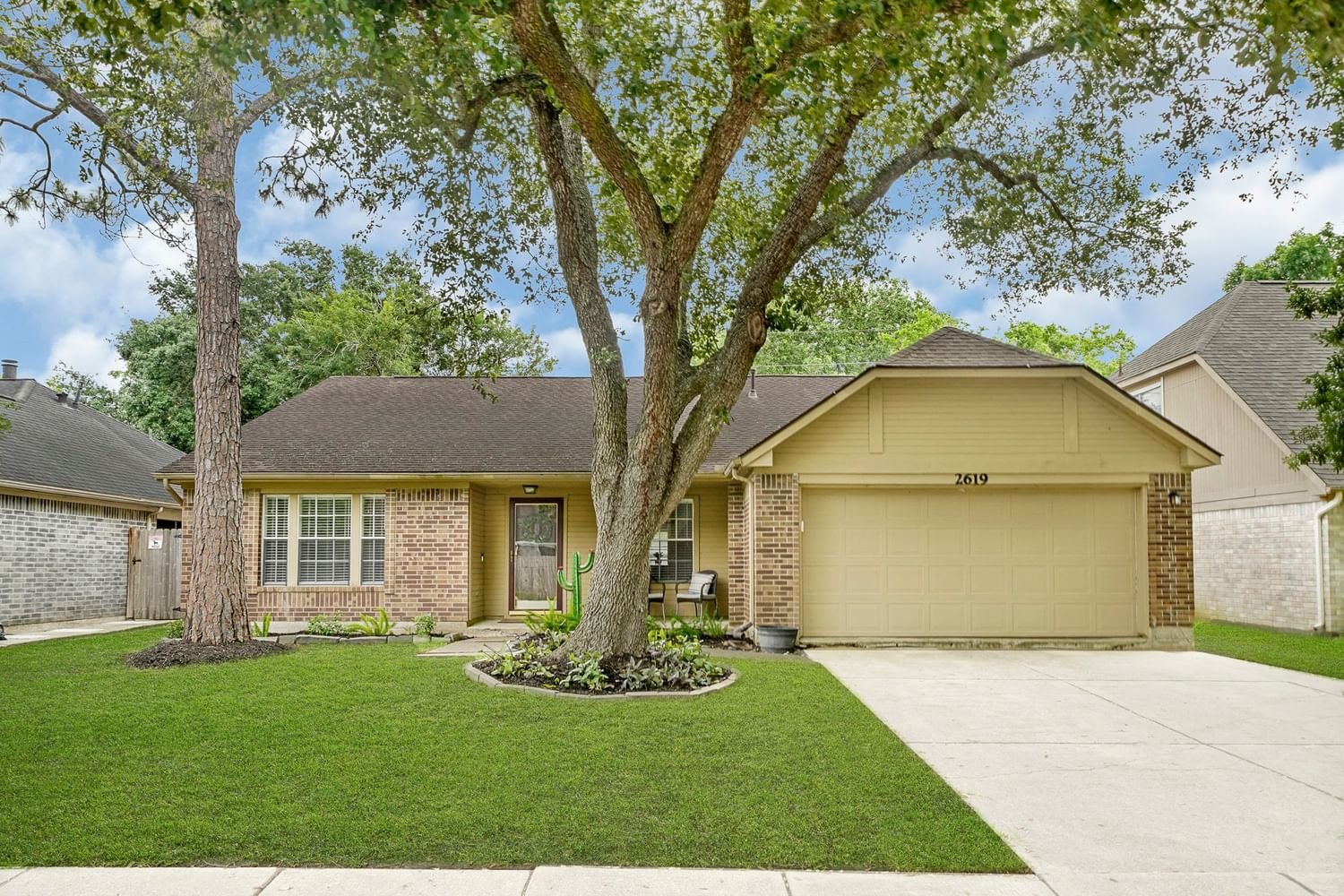Real estate property located at 2619 Foxden, Brazoria, Southwyck, Pearland, TX, US