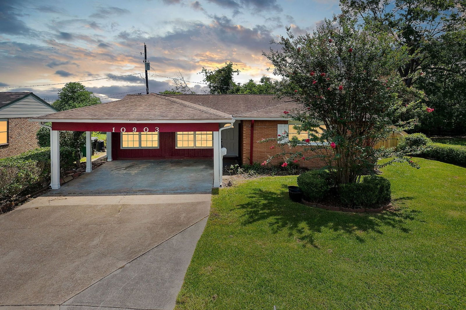 Real estate property located at 10903 Faircroft, Harris, Cresmont Park Sec 01, Houston, TX, US