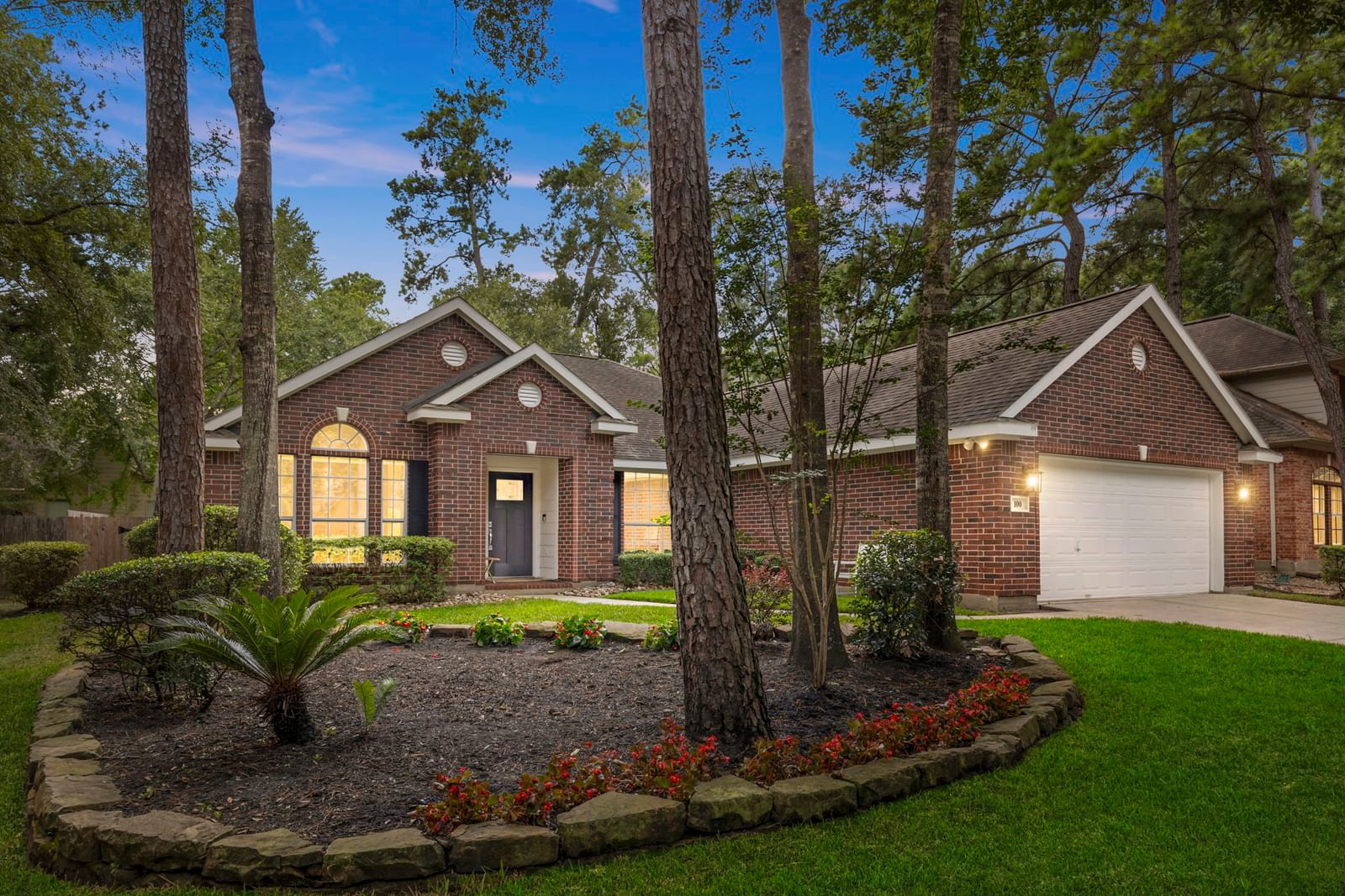 Real estate property located at 100 Acacia Park, Montgomery, Wdlnds Village Alden Br 28, The Woodlands, TX, US