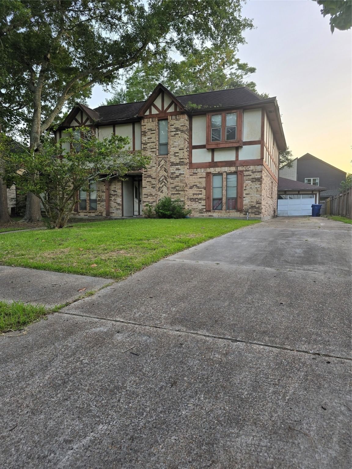 Real estate property located at 1611 Chelsea, Harris, Taylorcrest Sec 01, El Lago, TX, US