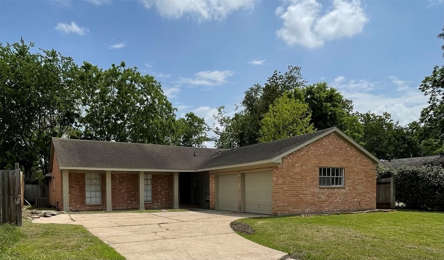 Real estate property located at 8611 Maplecrest, Harris, Glenshannon, Houston, TX, US
