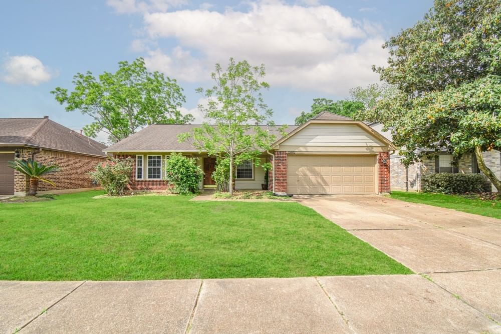 Real estate property located at 15802 Pilgrim Hall, Harris, Heritage Park Sec 13, Friendswood, TX, US