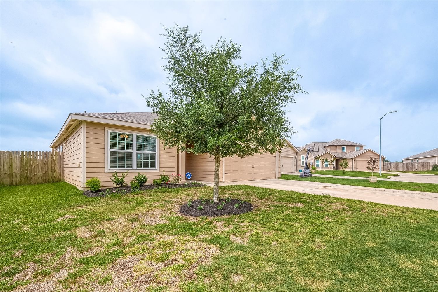 Real estate property located at 772 Crystal Lakes, Waller, Crystal Lakes, Brookshire, TX, US