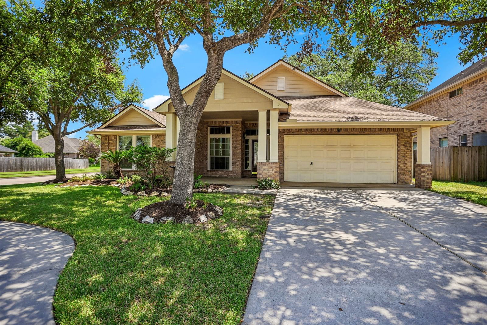 Real estate property located at 1937 Waters Edge, Harris, Mystic Village At Lake Mija, Seabrook, TX, US