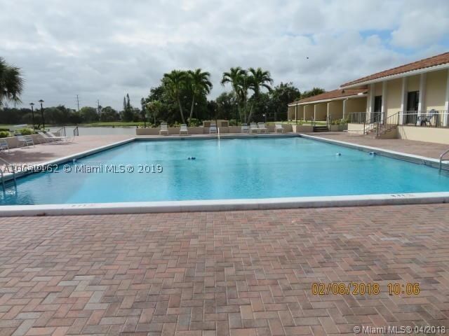Real estate property located at 4170 Inverrary Dr #111, Broward, Manors Of Inverrary, Lauderhill, FL