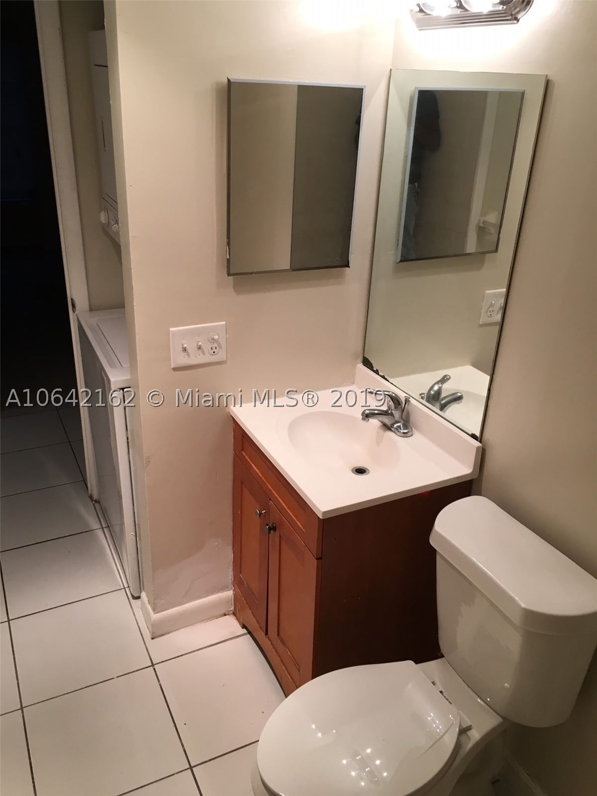 Real estate property located at 4170 Inverrary Dr #111, Broward, Manors Of Inverrary, Lauderhill, FL