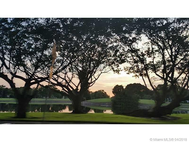 Real estate property located at 4164 Inverrary Dr #813, Broward, Manors Of Inverrary, Lauderhill, FL