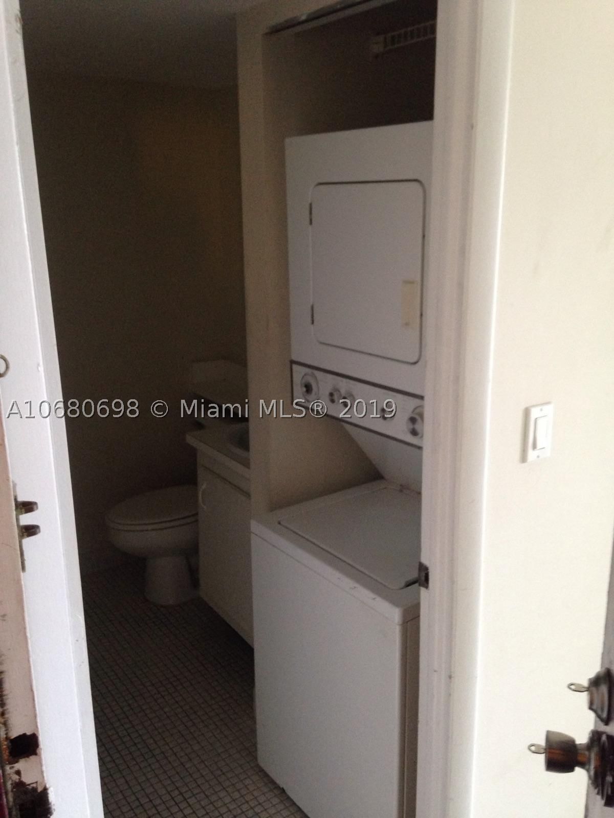 Real estate property located at 4174 Inverrary Dr #911, Broward, Manors Of Inverrary, Lauderhill, FL