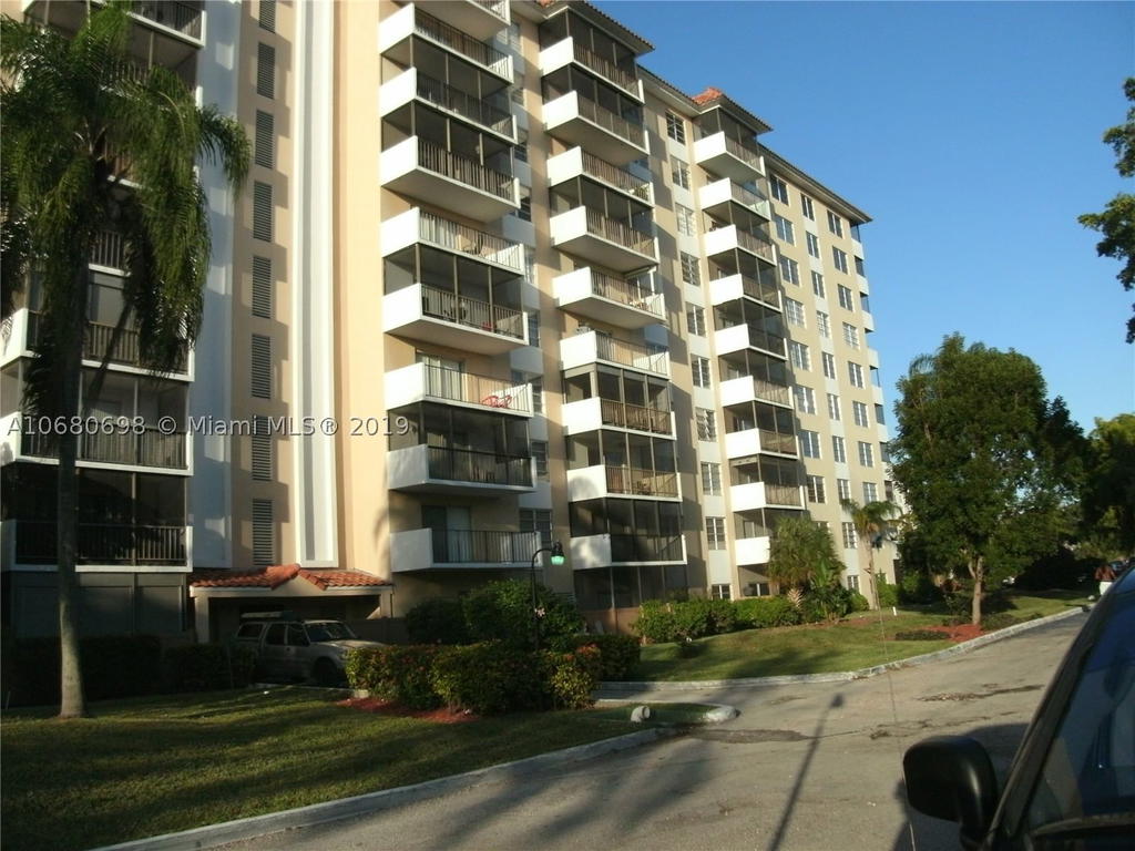 Real estate property located at 4174 Inverrary Dr #911, Broward, Manors Of Inverrary, Lauderhill, FL