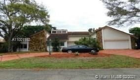 Real estate property located at 8881 Lake Dasha Dr, Broward County, Plantation, FL