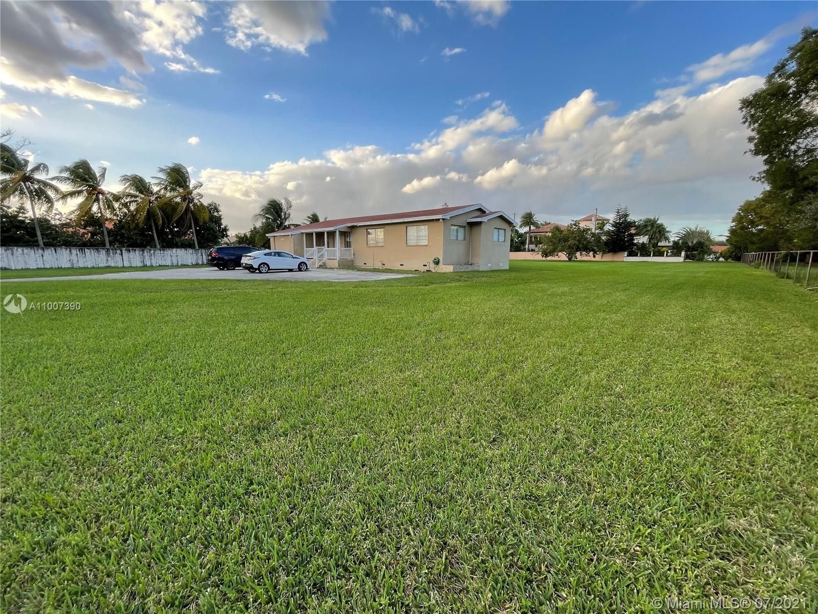 Real estate property located at 10965 28th St, Miami-Dade County, Miami, FL