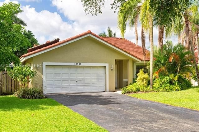 Real estate property located at 10380 31st St, Broward County, Coral Springs, FL