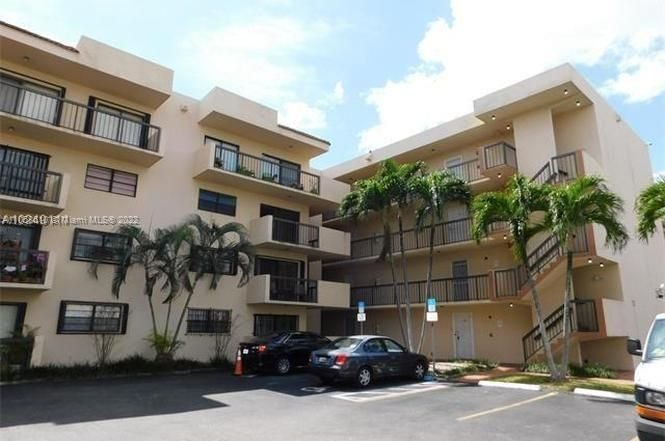 Real estate property located at 995 84th Ave #203, Miami-Dade County, Miami, FL