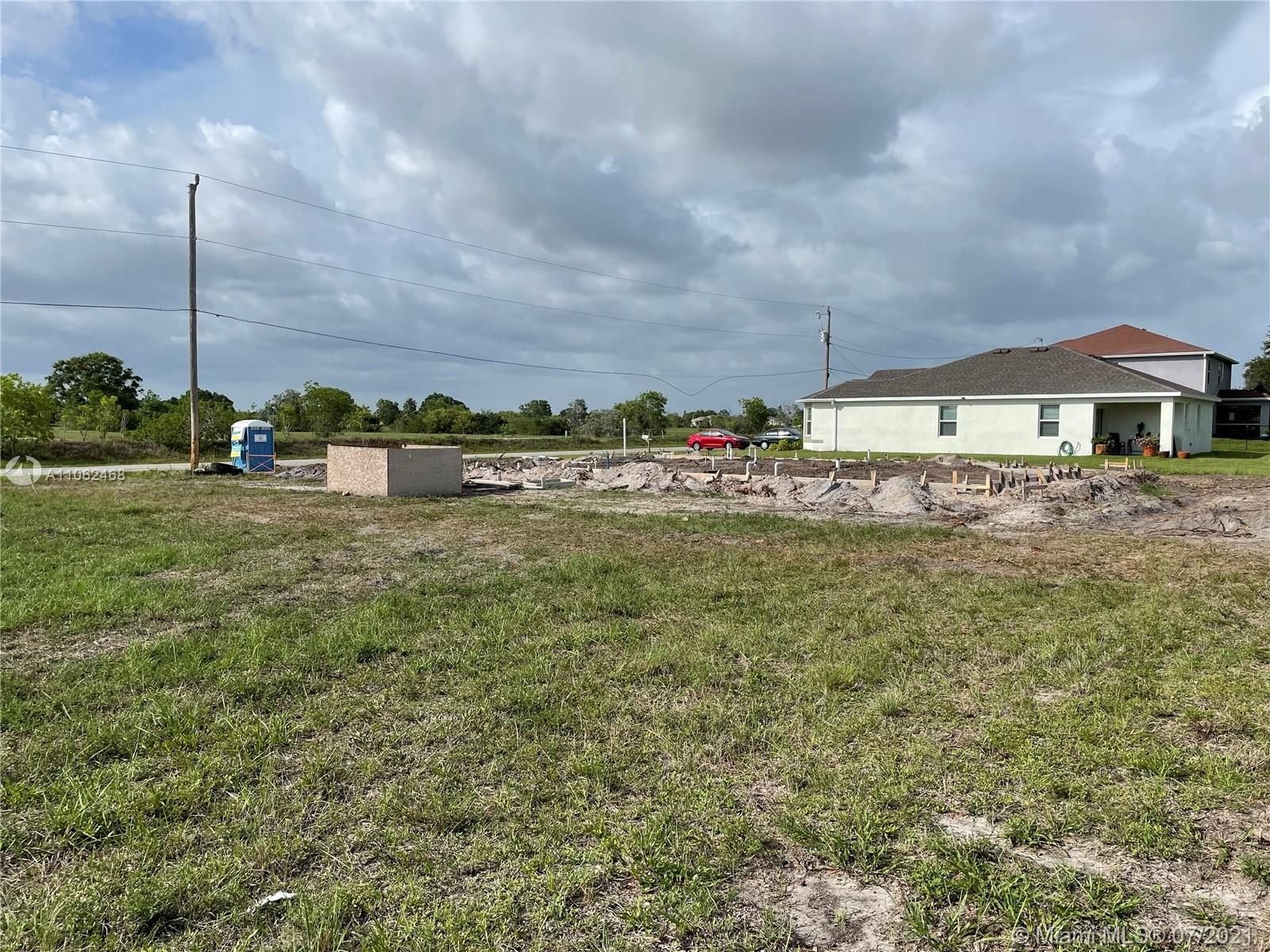 Real estate property located at 518 1 Ln, Lee County, Cape Coral, FL