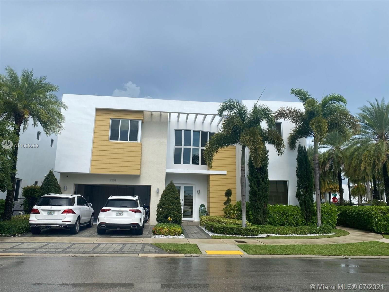 Real estate property located at 7509 99th Ave, Miami-Dade County, Doral, FL