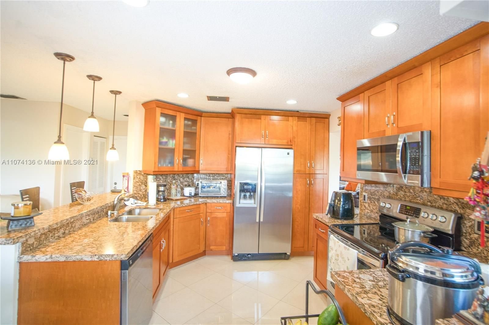 Real estate property located at 6247 127th Ct, Miami-Dade County, Miami, FL