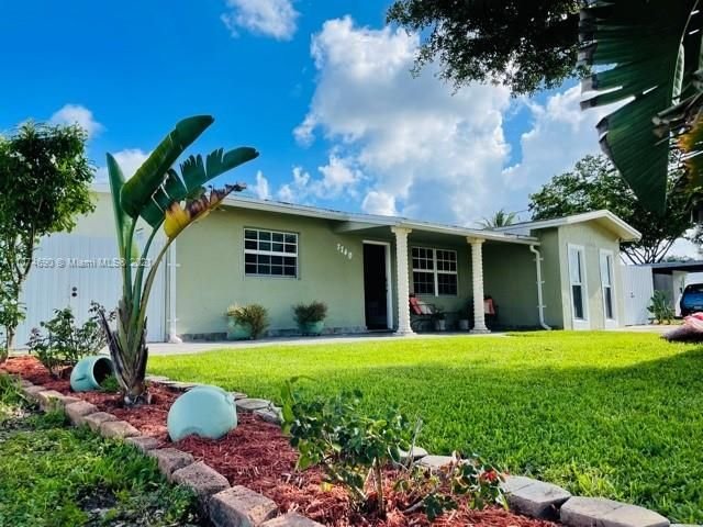 Real estate property located at 7740 37th St, Broward County, Davie, FL