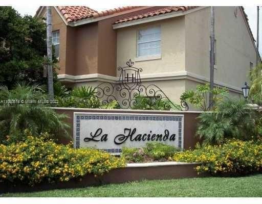 Real estate property located at 18306 68th Ave D, Miami-Dade County, Hialeah, FL
