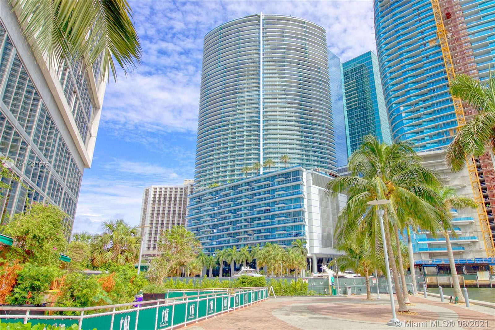 Real estate property located at 200 Biscayne Boulevard Way #3906, Miami-Dade County, Miami, FL