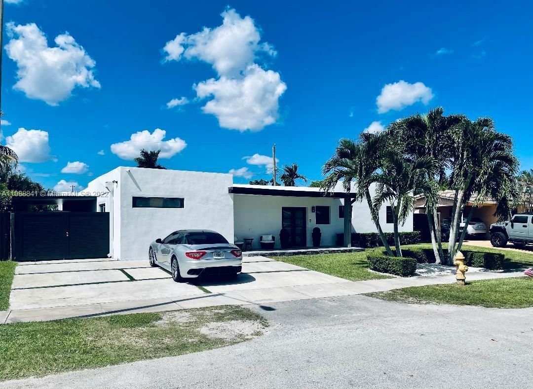 Real estate property located at 7975 174th St, Miami-Dade County, Hialeah, FL
