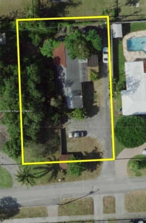 Real estate property located at 945 173rd St, Miami-Dade County, Miami, FL