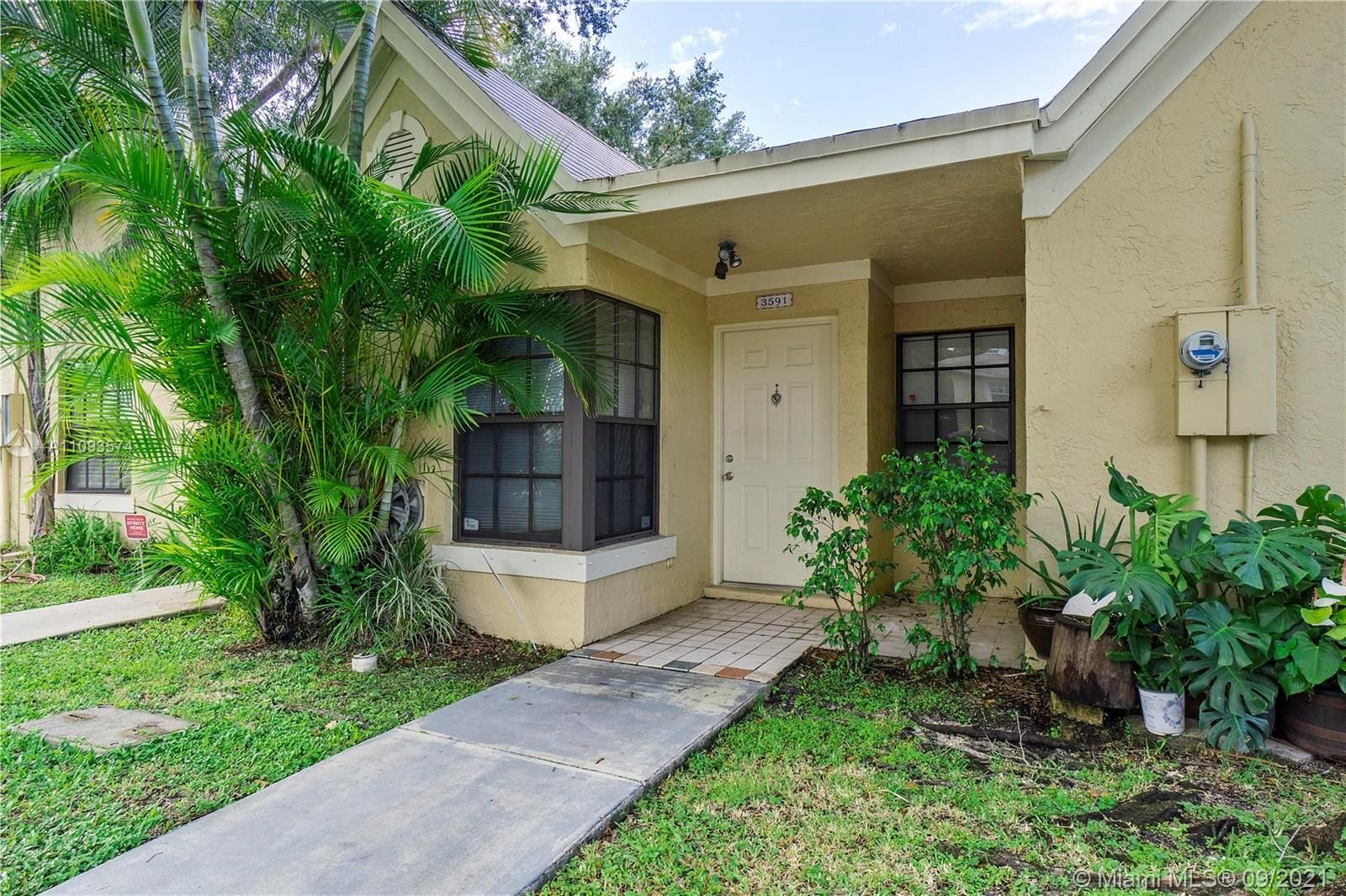 Real estate property located at 3591 83rd Ln, Broward County, Sunrise, FL