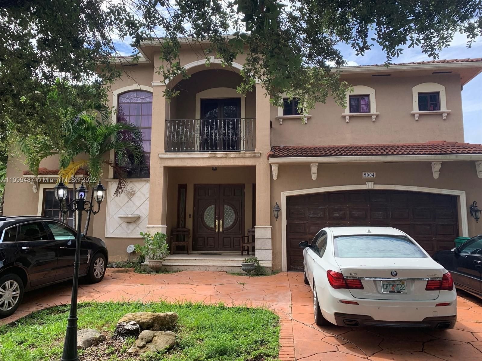 Real estate property located at 9004 174th Ln, Miami-Dade County, Hialeah, FL
