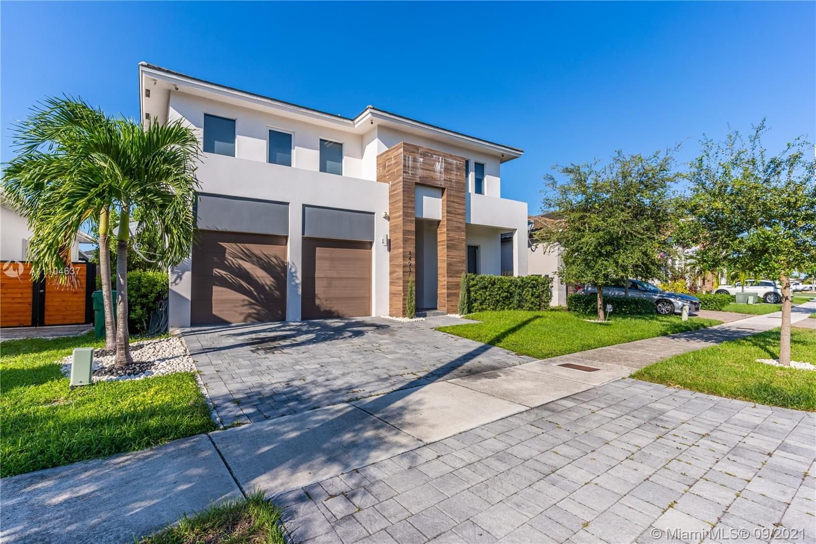 Real estate property located at 14931 176th St, Miami-Dade County, Miami, FL