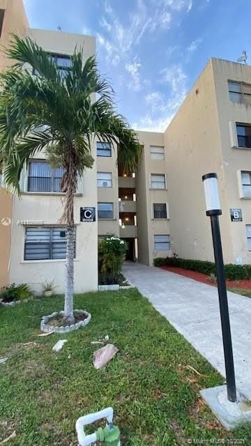 Real estate property located at 8002 149th Ave B118, Miami-Dade County, Miami, FL