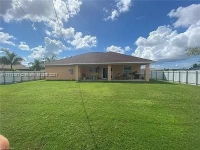 Real estate property located at 1235 4th Court, Lee County, Cape Coral, FL