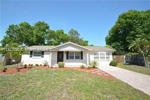 Real estate property located at 11625 Crystal Lake Dr, Port Richey, Florida, Other Florida County, Other City - In The State Of Florida, FL