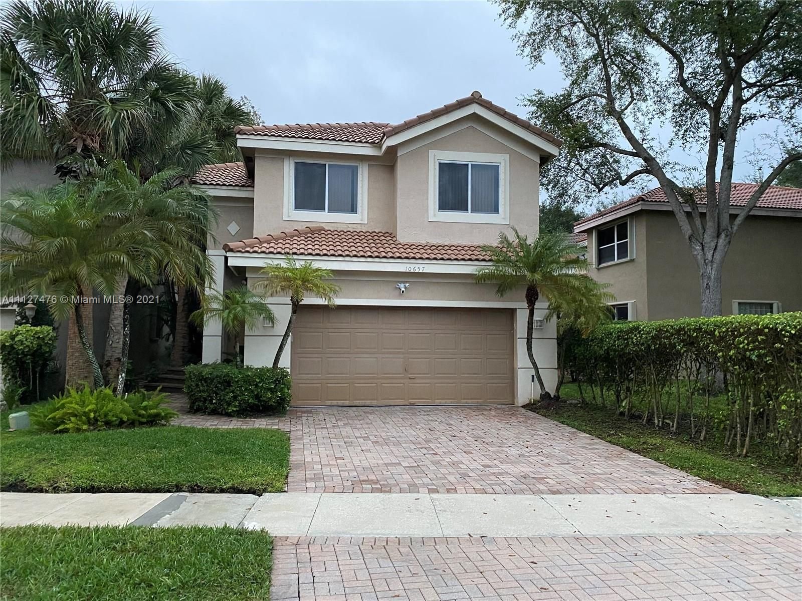 Real estate property located at 10657 1st St, Broward County, Plantation, FL