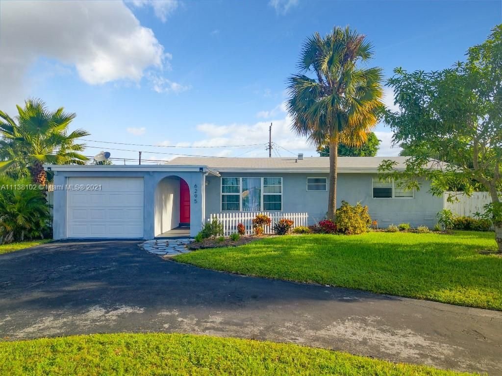 Real estate property located at 6295 Lakeshore Dr, Broward County, Margate, FL
