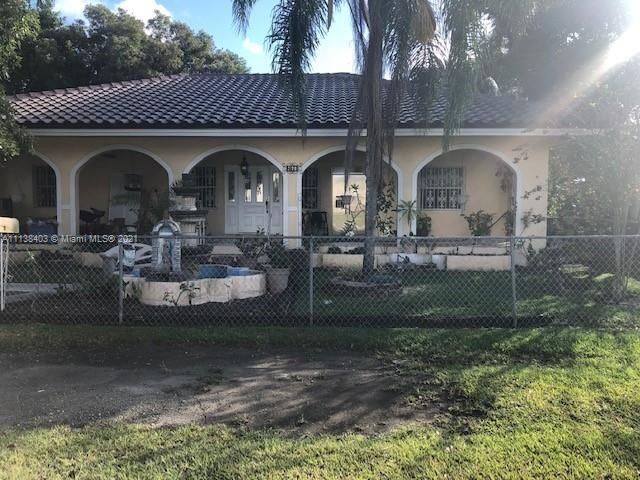 Real estate property located at 867 4th Ave, Miami-Dade County, Homestead, FL