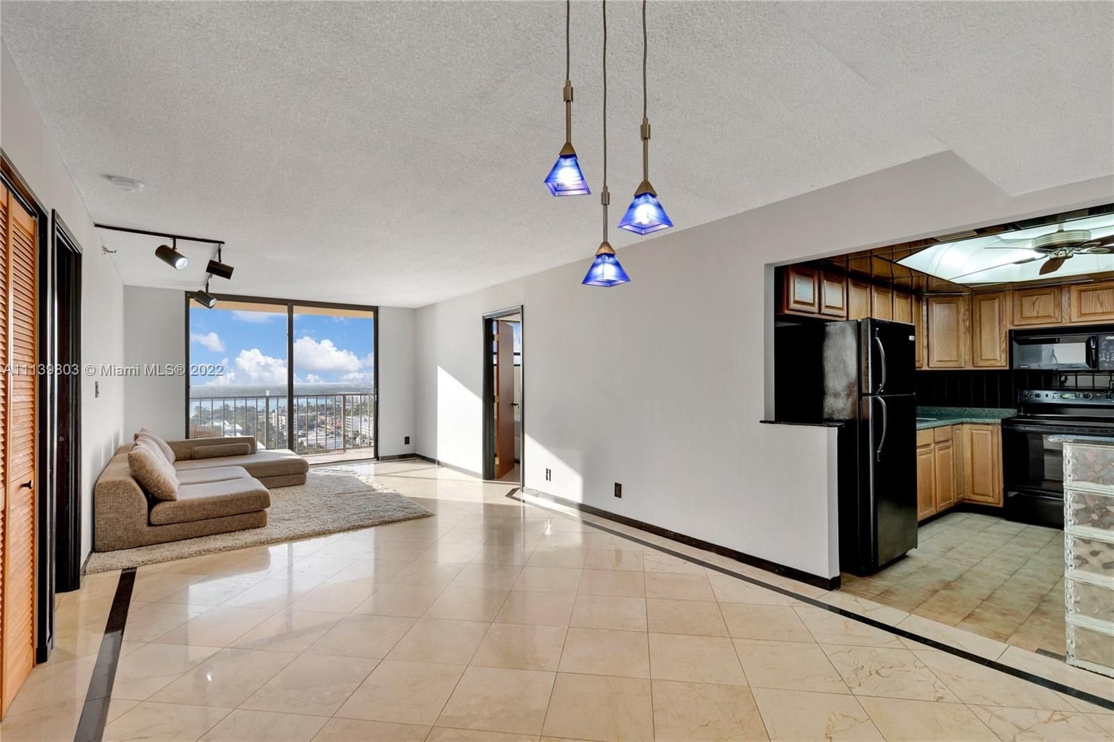 Real estate property located at 290 174th St #2106, Miami-Dade County, Sunny Isles Beach, FL