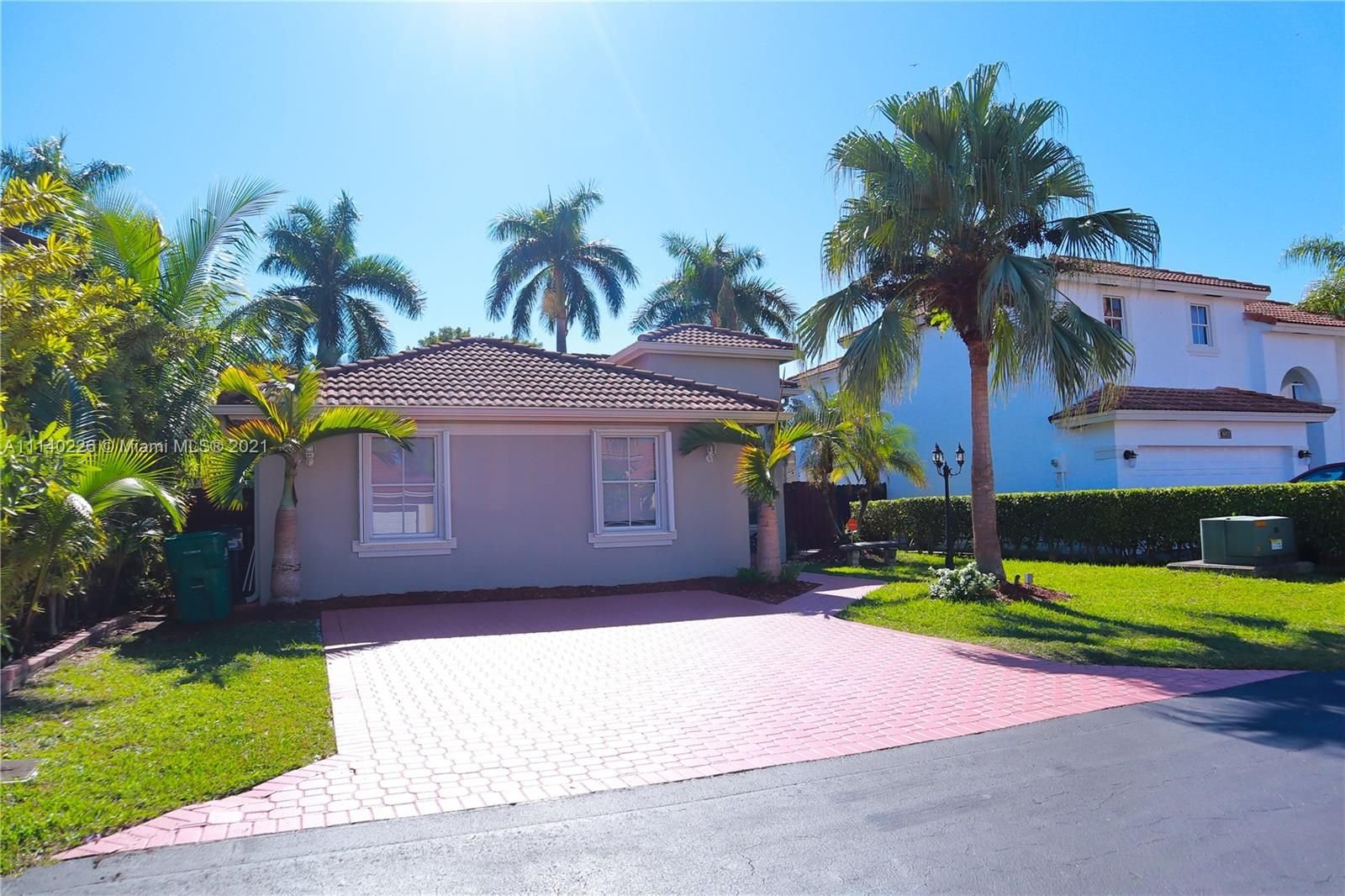 Real estate property located at 16404 95th Ln, Miami-Dade County, Miami, FL