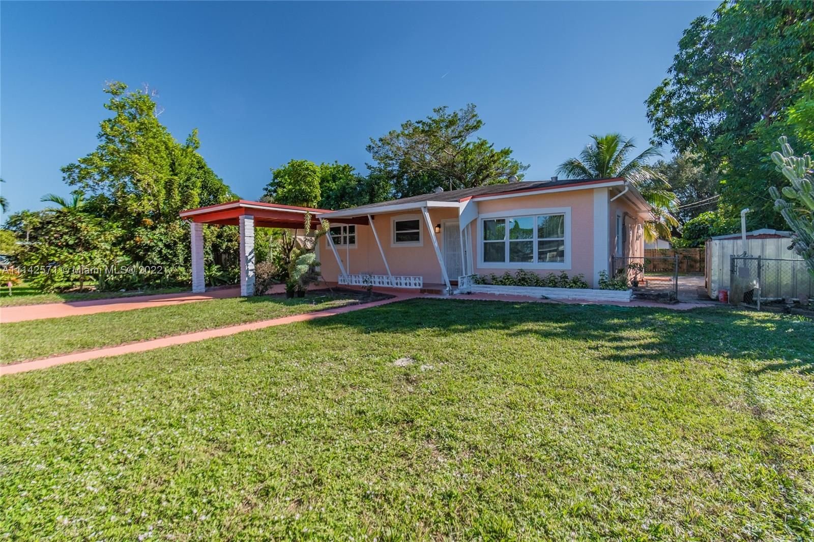 Real estate property located at 300 165th St, Miami-Dade County, Miami, FL