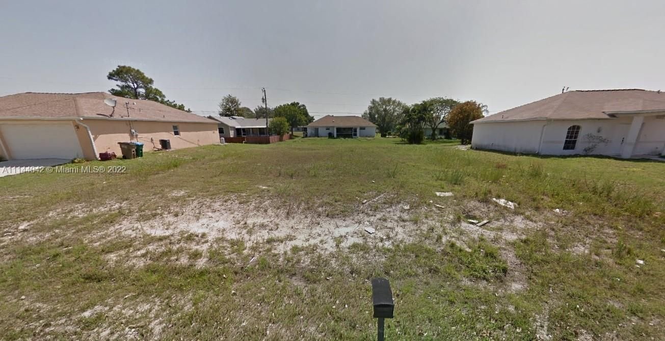 Real estate property located at 2705 4 Avenue, Lee County, Cape Coral, FL