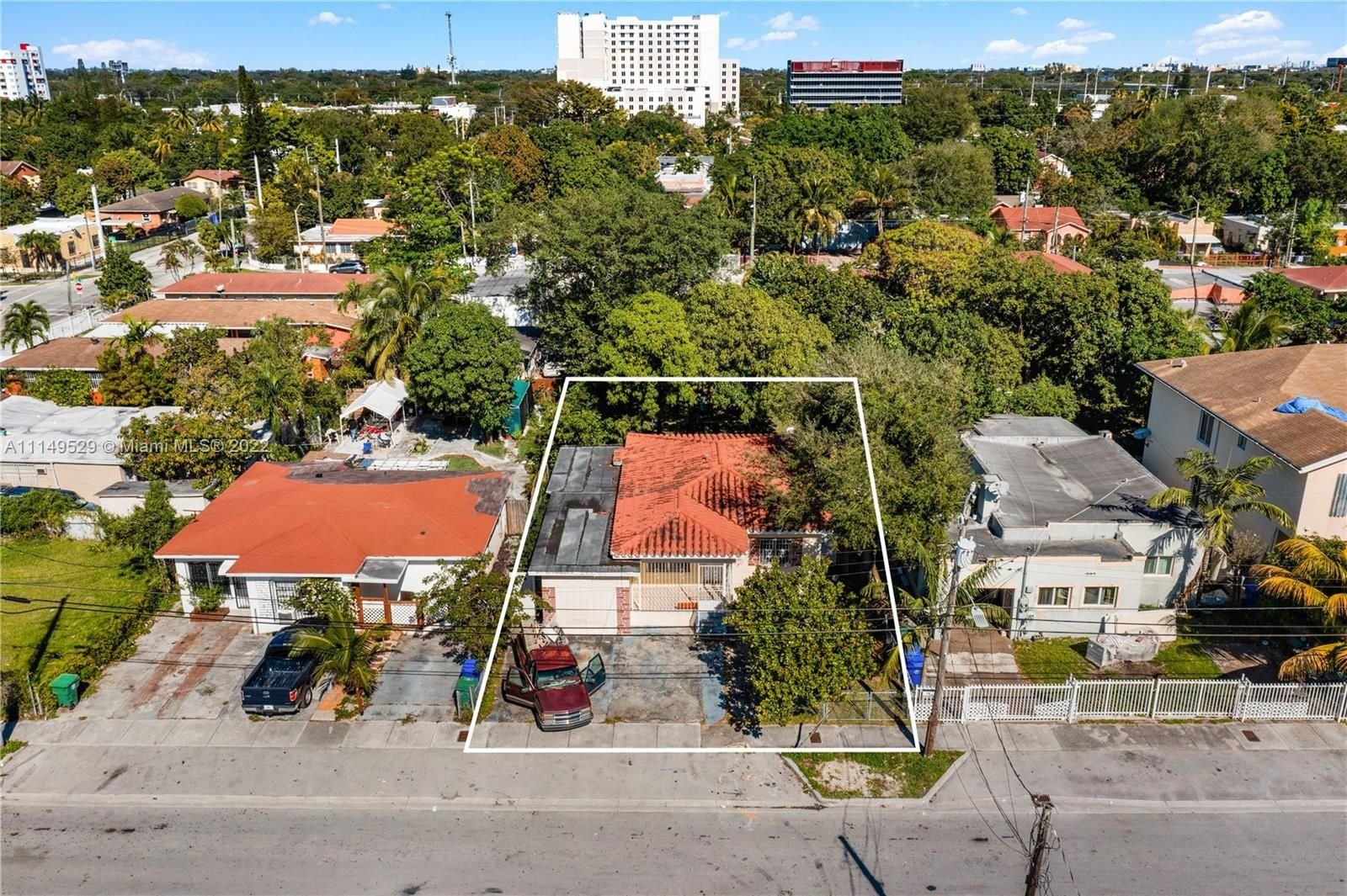 Real estate property located at 1373 31st St, Miami-Dade County, Miami, FL