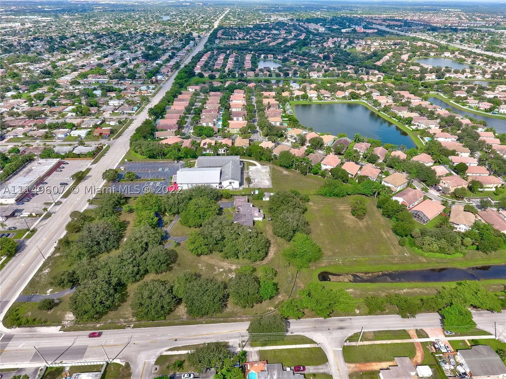 Real estate property located at 7227 Taft St, Broward, A J Bendle Sub, Pembroke Pines, FL
