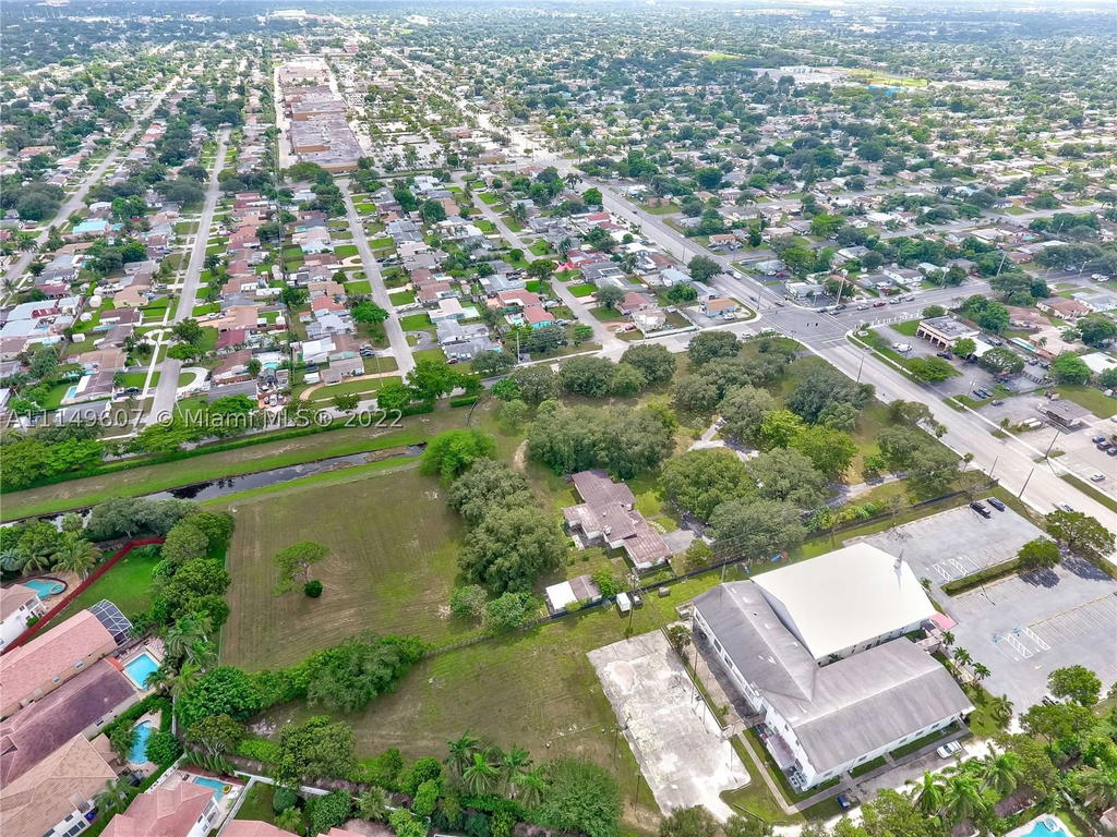 Real estate property located at 7227 Taft St, Broward, A J Bendle Sub, Pembroke Pines, FL