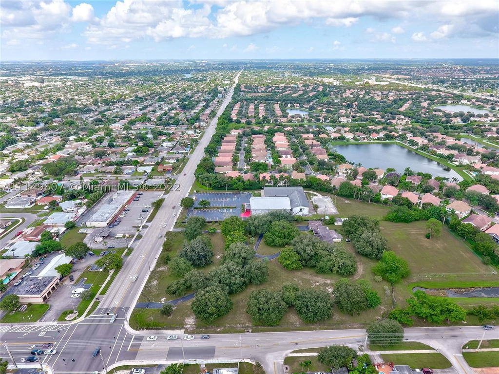Real estate property located at 7227 Taft St, Broward, A J Bendle Sub, Pembroke Pines, FL