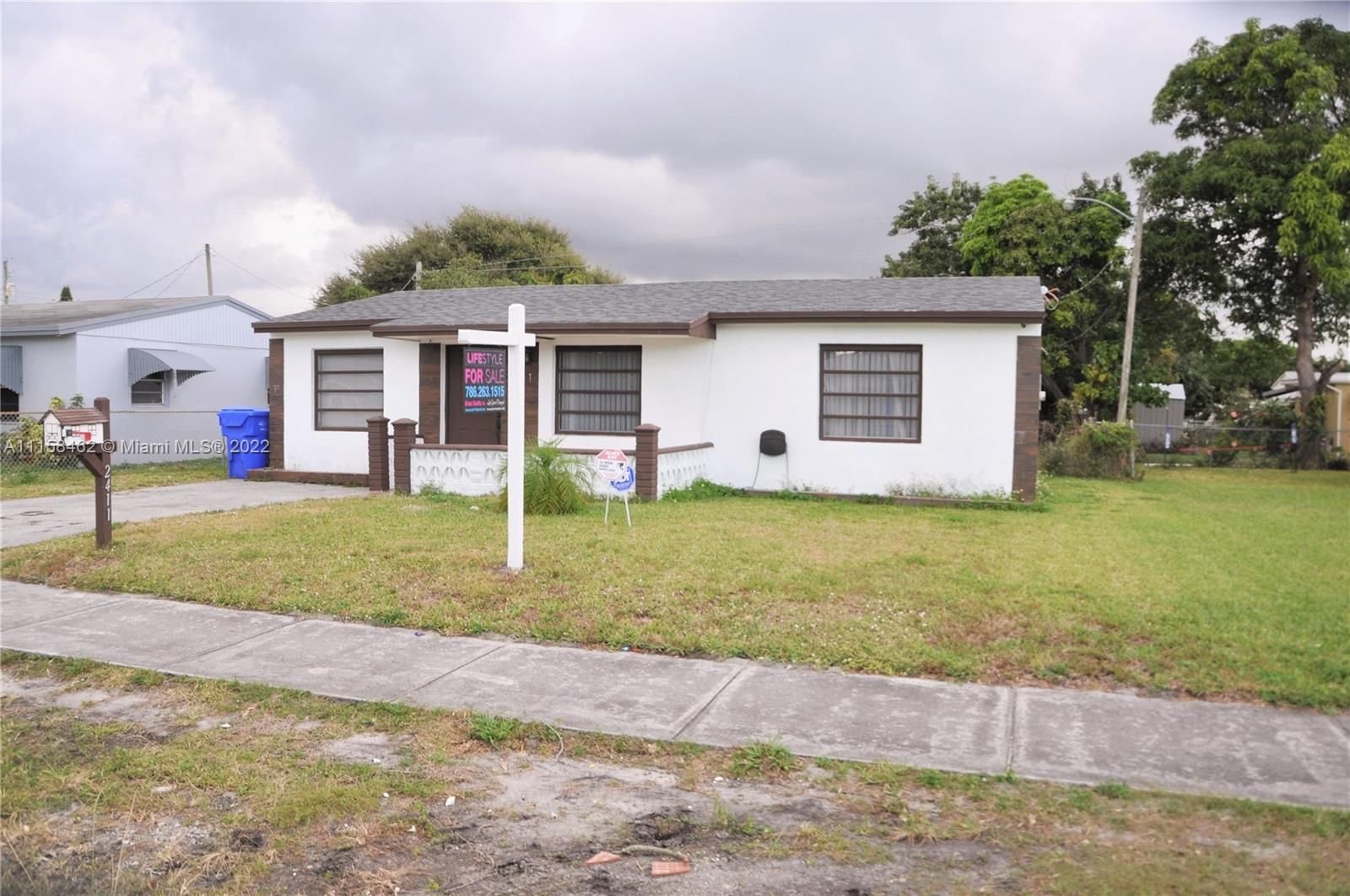 Real estate property located at 2411 Mayo St, Broward County, Hollywood, FL