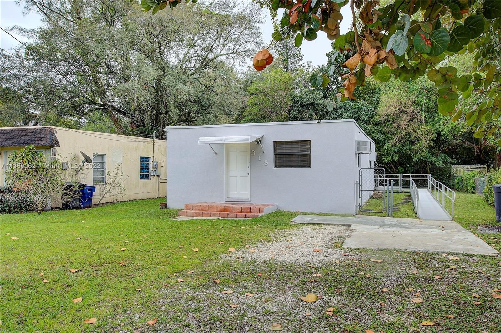 Real estate property located at 318 169 St, Miami-Dade County, North Miami Beach, FL