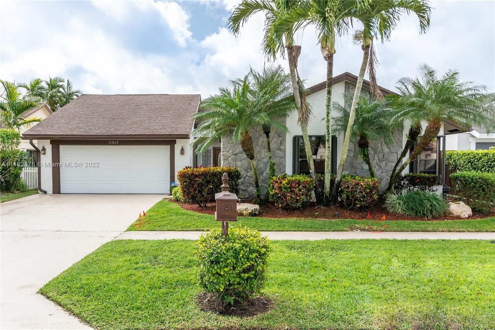Real estate property located at 11612 Quiet Waters Ln, Palm Beach County, Boca Raton, FL