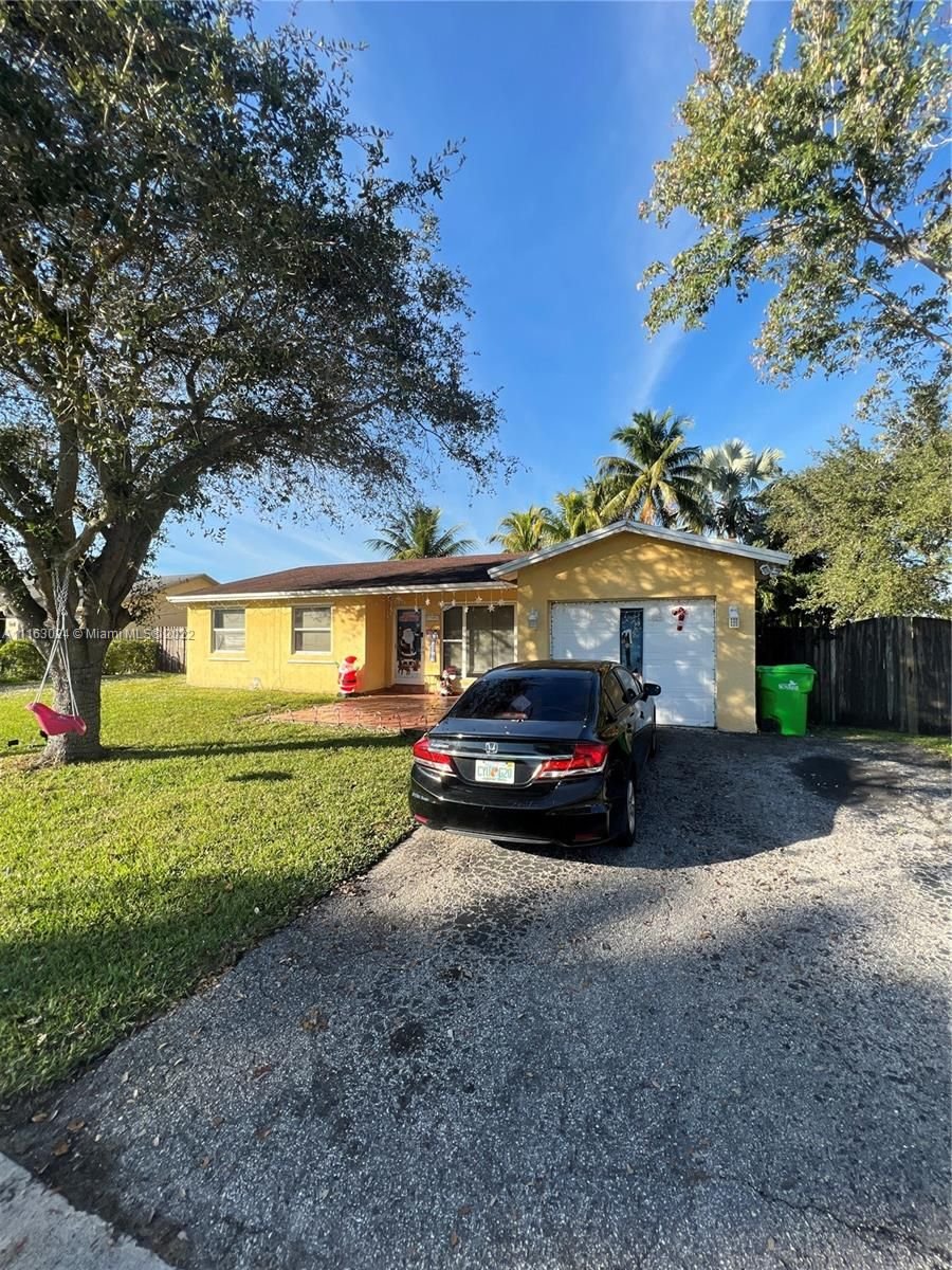 Real estate property located at 11651 39th St, Broward County, Sunrise, FL