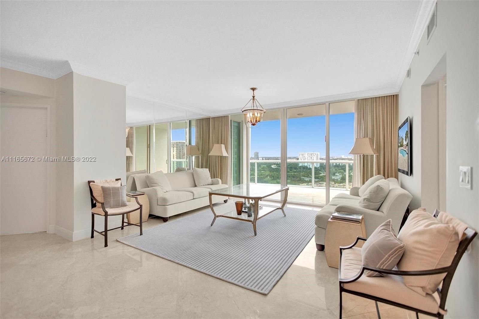 Real estate property located at 19400 Turnberry Way #2022, Miami-Dade County, Aventura, FL