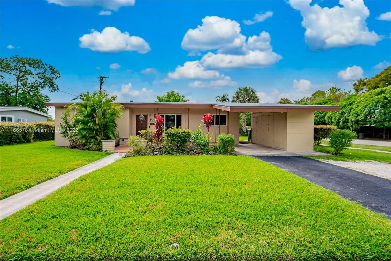 Real estate property located at 870 170th Ter, Miami-Dade County, Miami Gardens, FL